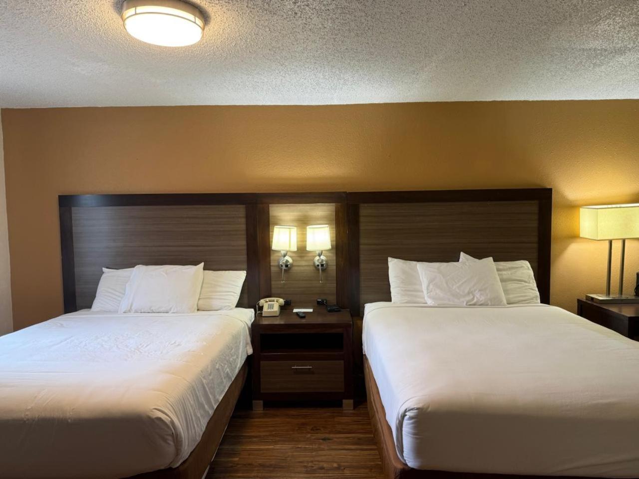 Sunrise Motor Inn Коуди Екстериор снимка