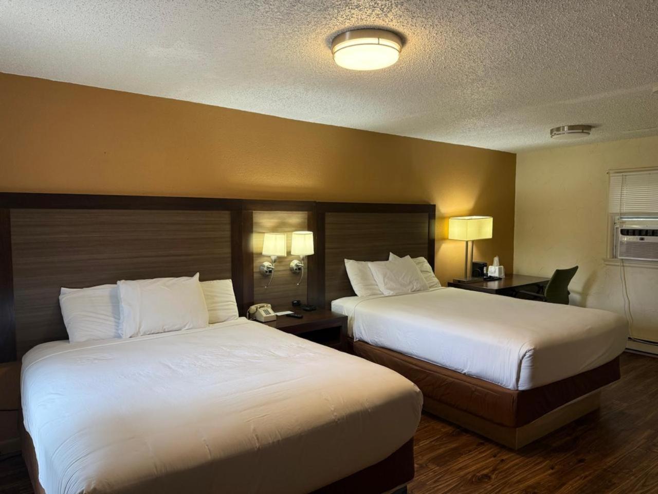 Sunrise Motor Inn Коуди Екстериор снимка