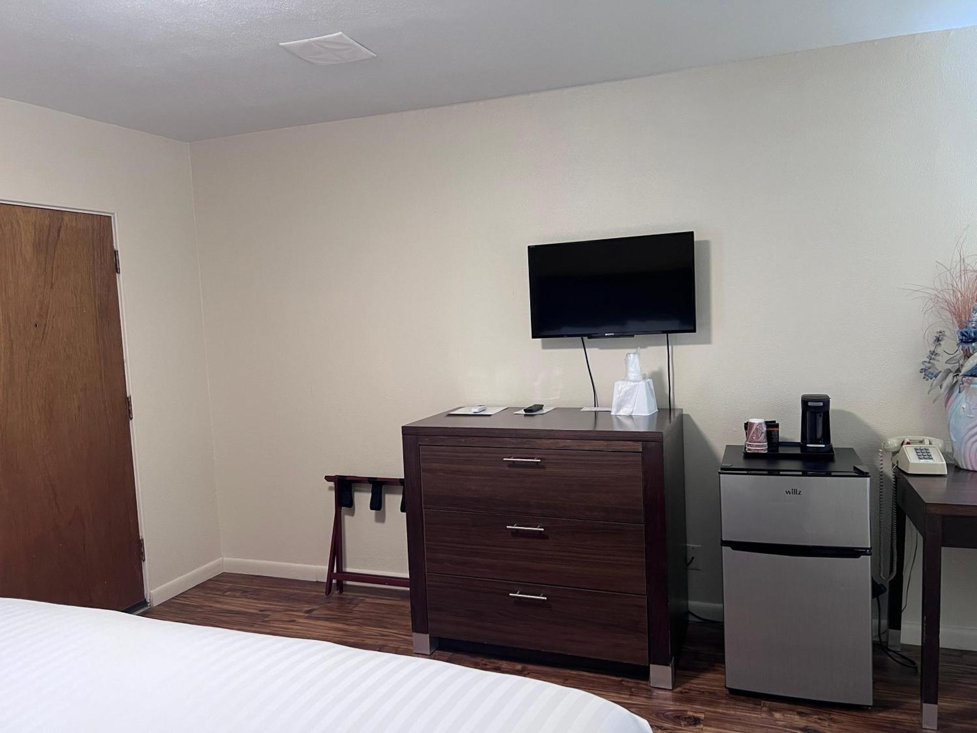 Sunrise Motor Inn Коуди Екстериор снимка