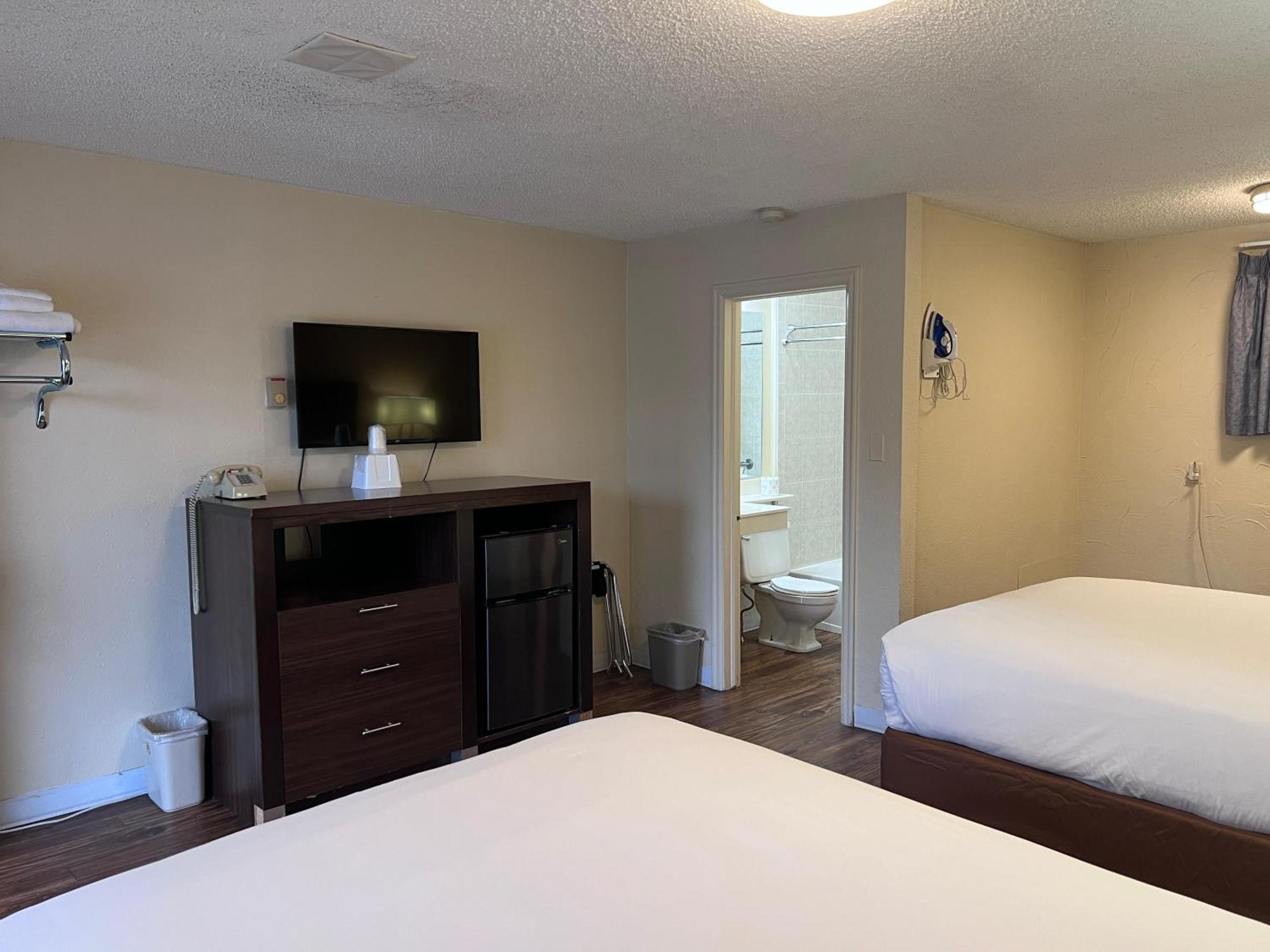Sunrise Motor Inn Коуди Екстериор снимка